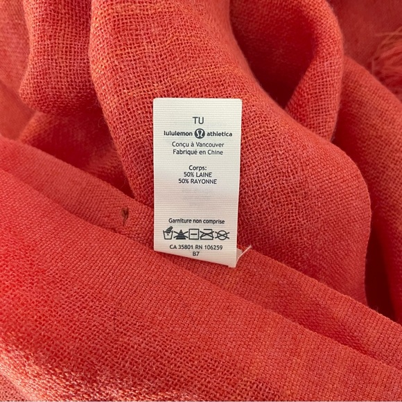 Lululemon Mudra Wool Blend Scarf Atomic Red/Plum Peach 37592 - Picture 5 of 8